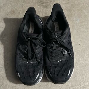 Hoka Clifton 8 women running shoes, size 7 wide